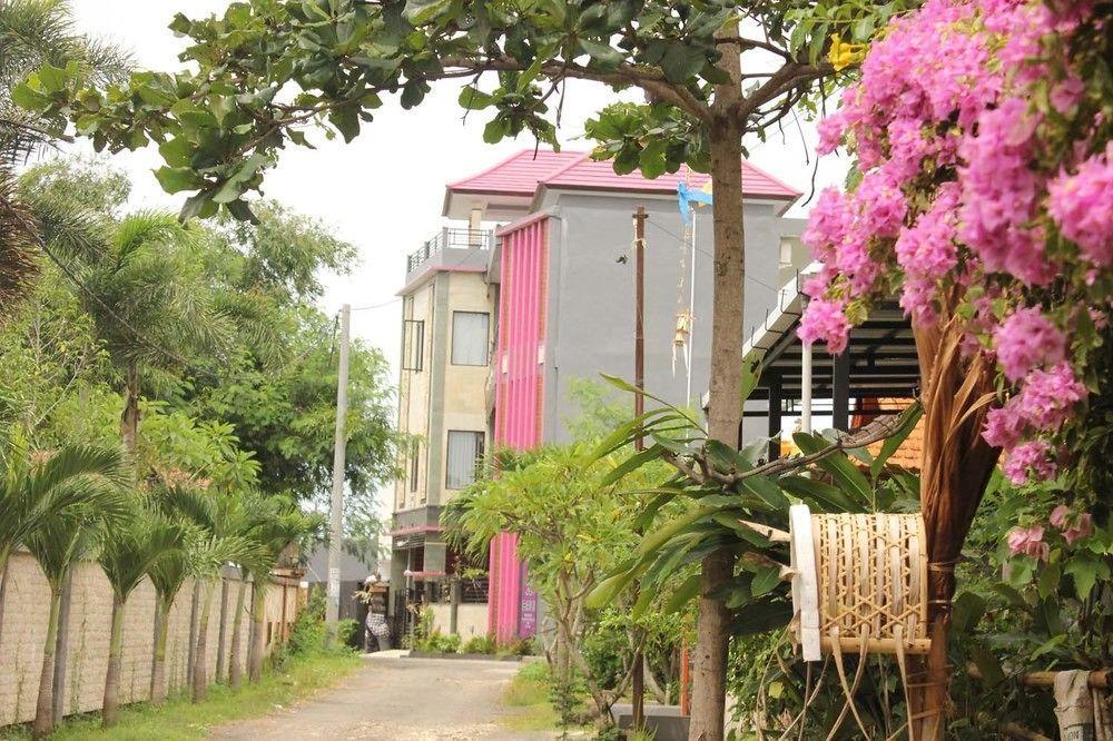 Ramantika Bali House Hotel Jimbaran  Exterior photo