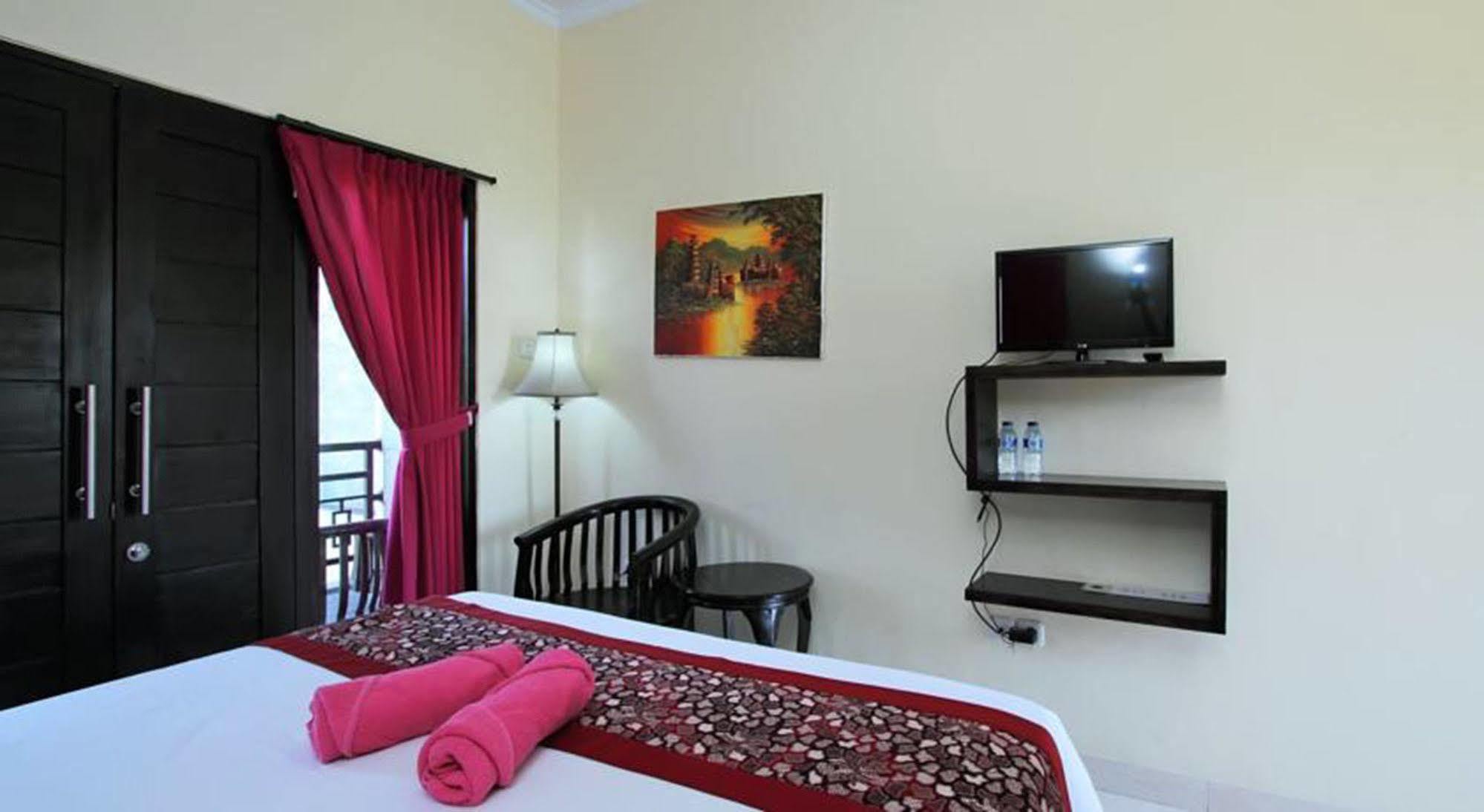 Ramantika Bali House Hotel Jimbaran  Exterior photo